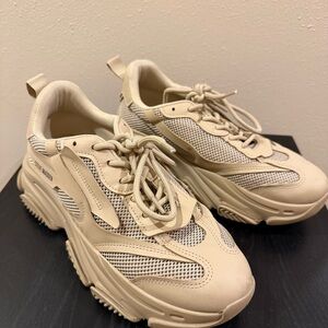 Steve Madden Beige Chunky Sneakers Size 10 | Dad Shoe Trend | Neutral Athleisure